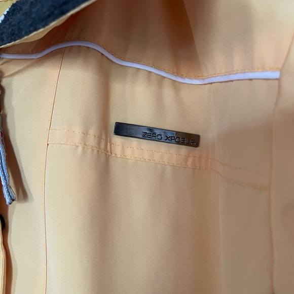 ZeroXposur Authentic Element Protector Yellow Ski Jacket – Size Medium - Picture 6 of 12